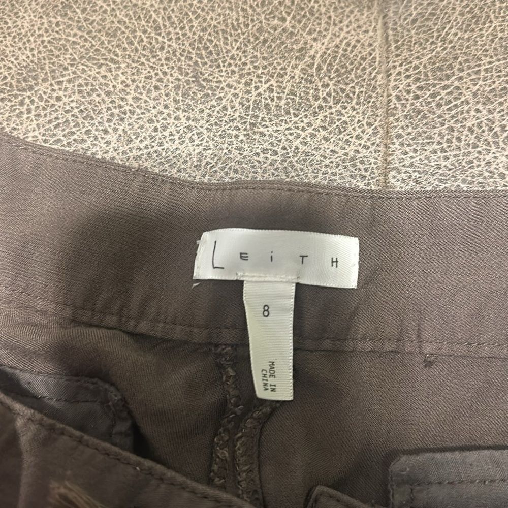 Leith Size 8 Capri pants - Picture 2 of 2